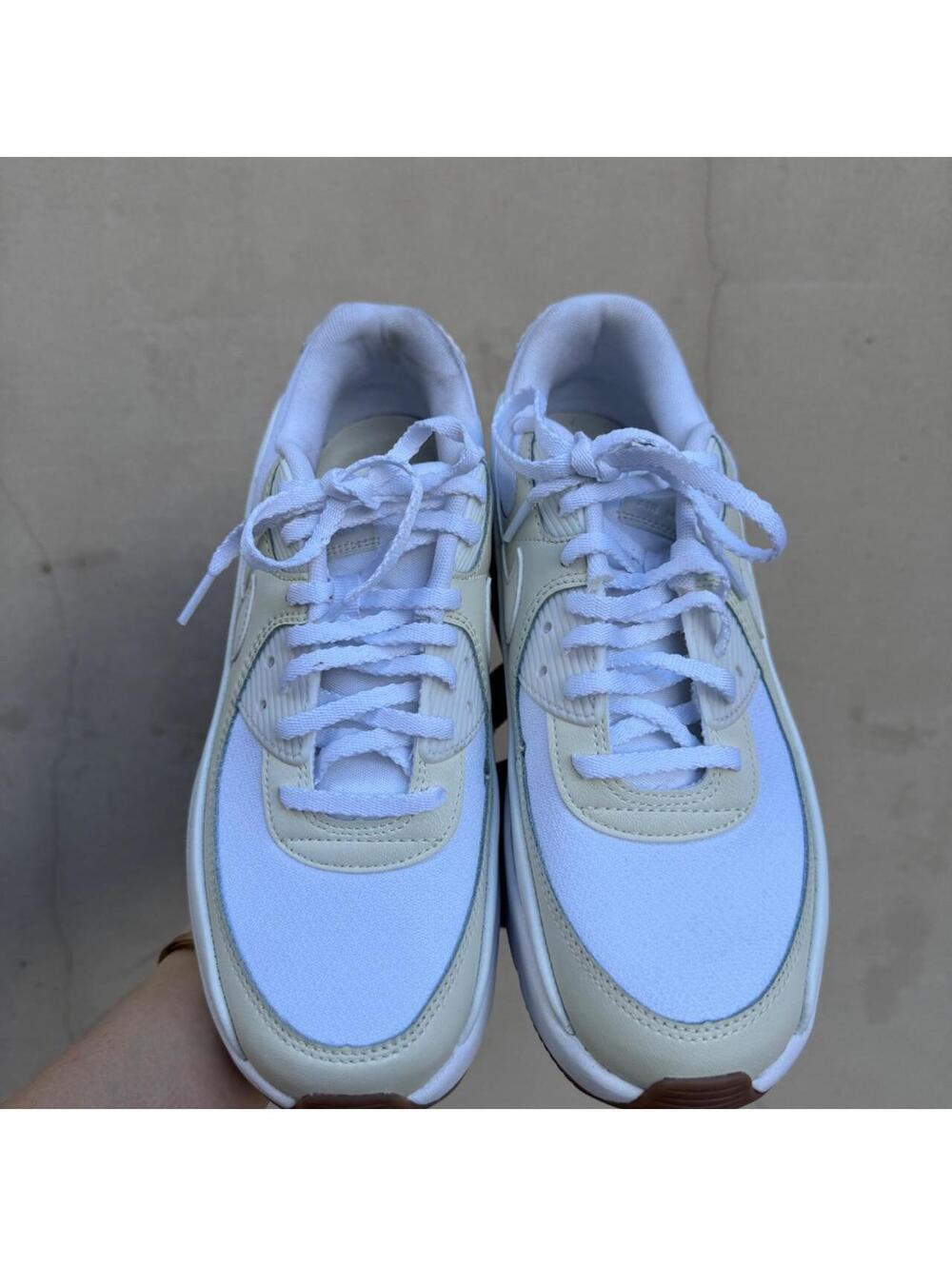 Nike Women's White and Cream Trainer